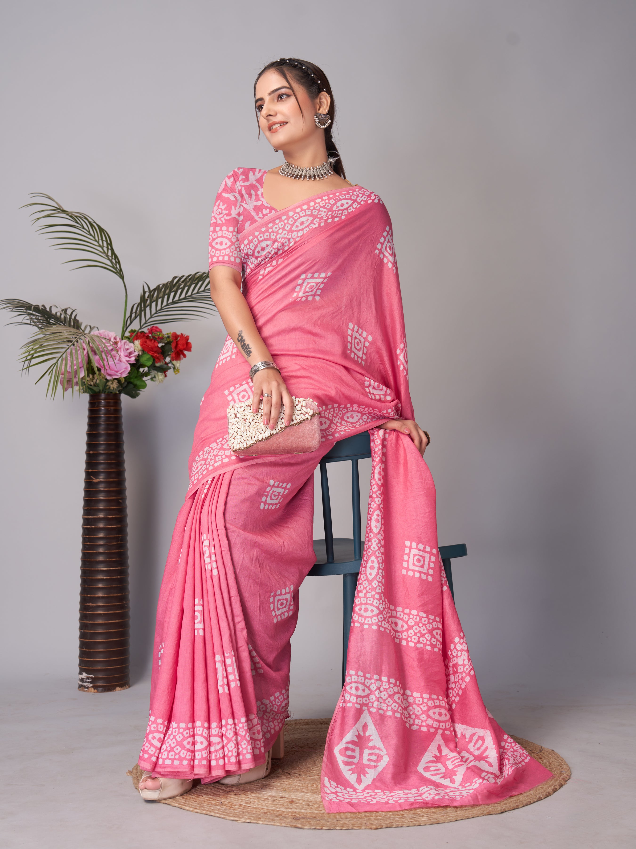 Womens Pure Mul Cotton Batik Print Pink Saree