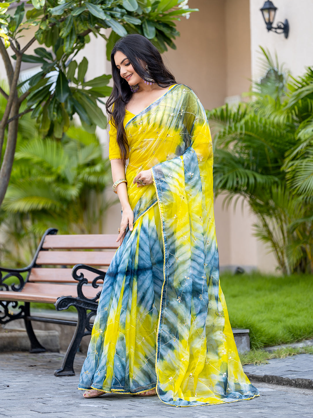 Womens Designer Cutdana Handwork Organza Saree