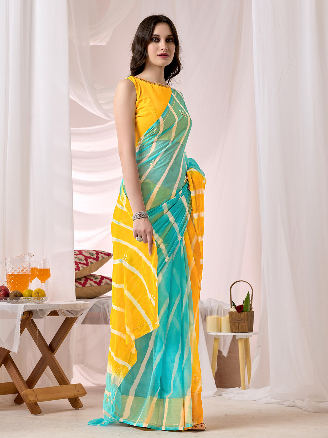 Womens Traditional Leheriya Saree With Handwork Butti