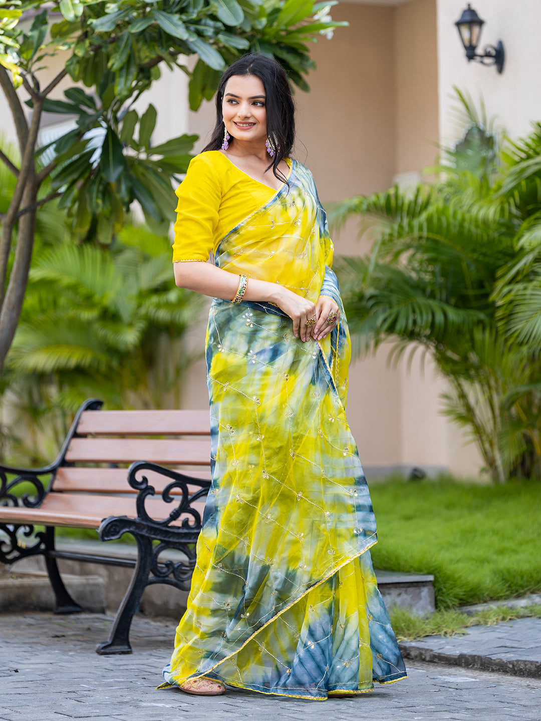 Womens Designer Cutdana Handwork Organza Saree