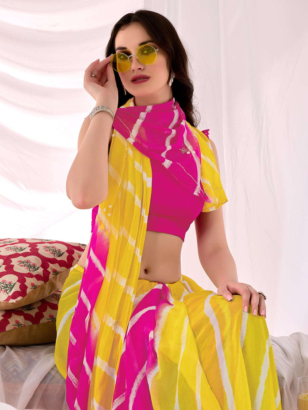 Womens Traditional Leheriya Saree With Handwork Butti