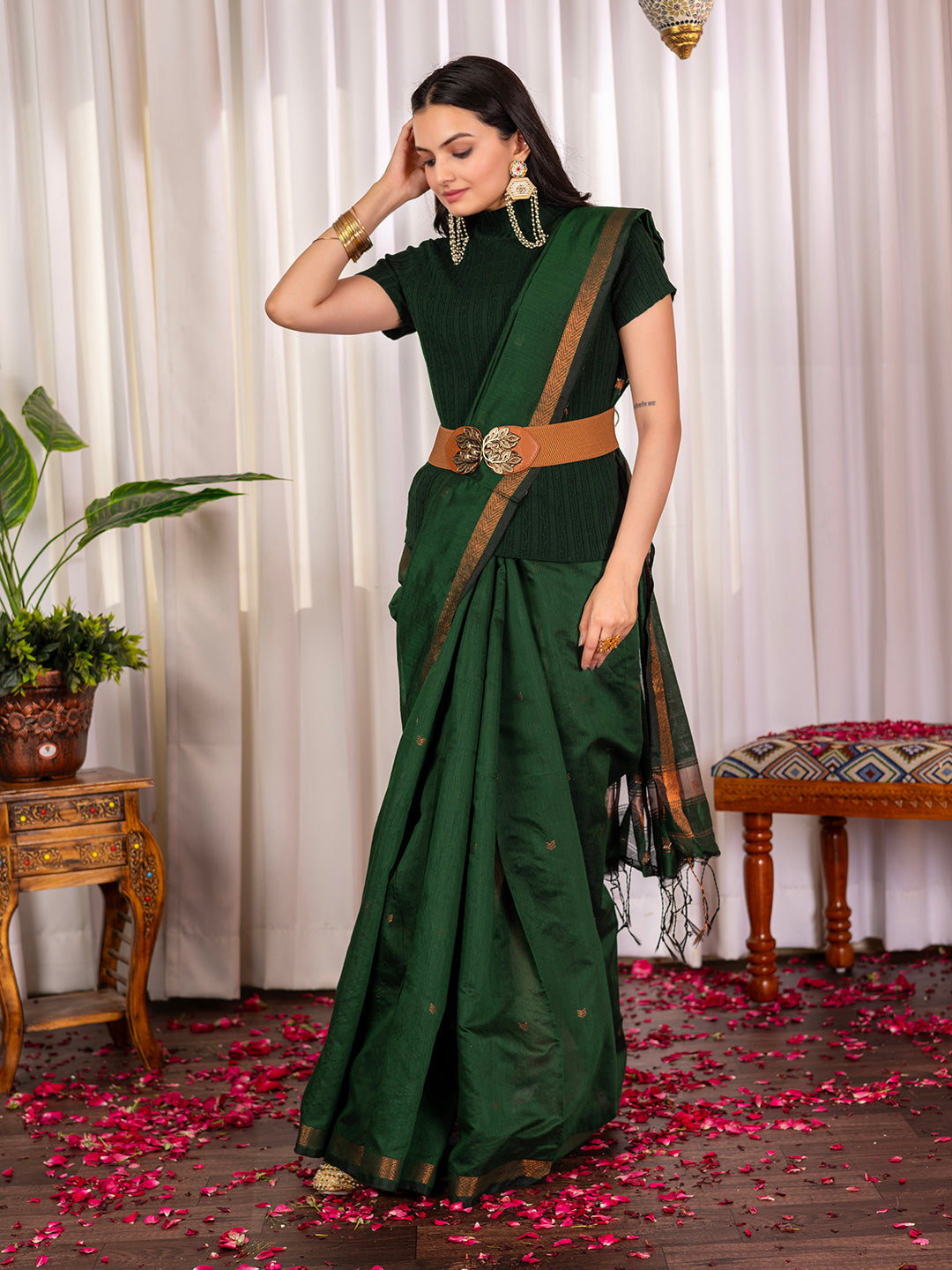 Womens Cotton Silk Zari Butti Handloom Saree