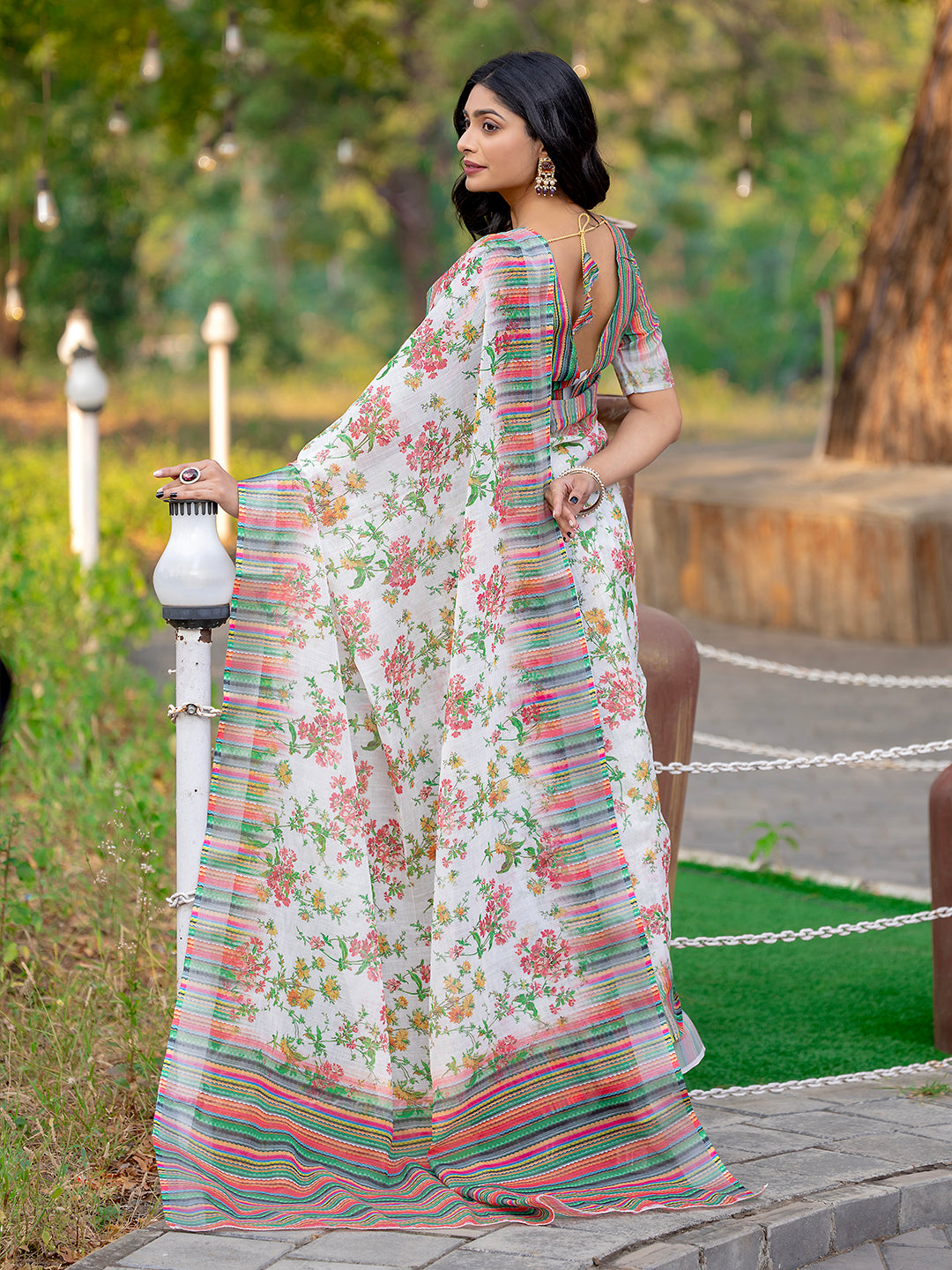 Womens Pure linen printed Saree