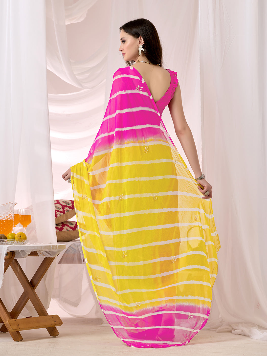 Womens Traditional Leheriya Saree With Handwork Butti