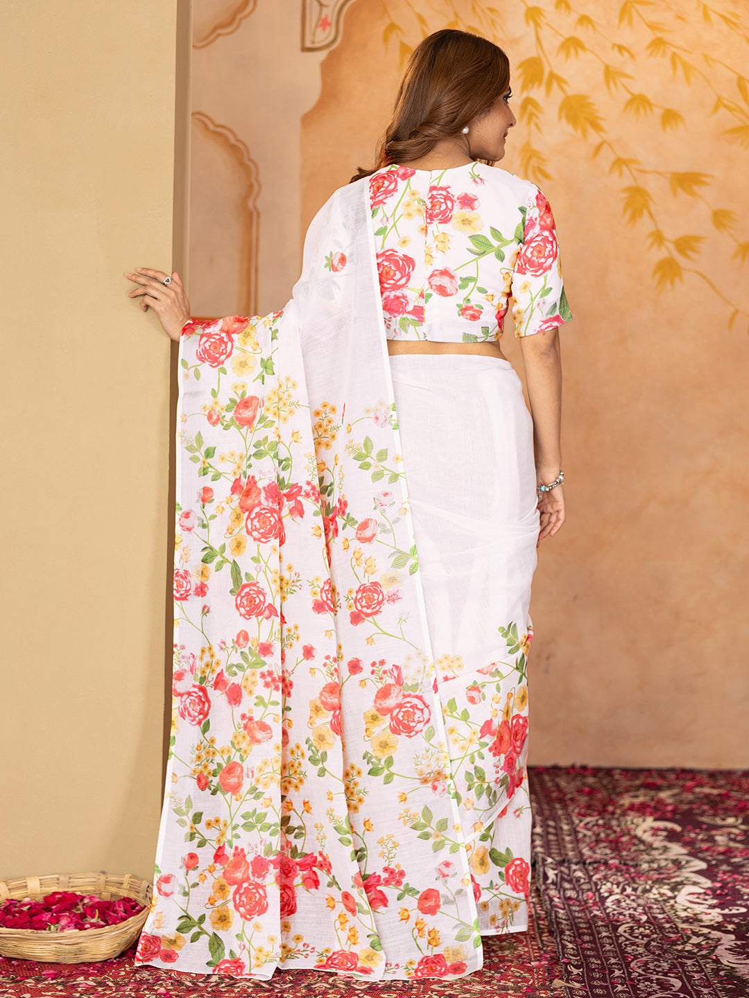Womens Linen Printed Saree