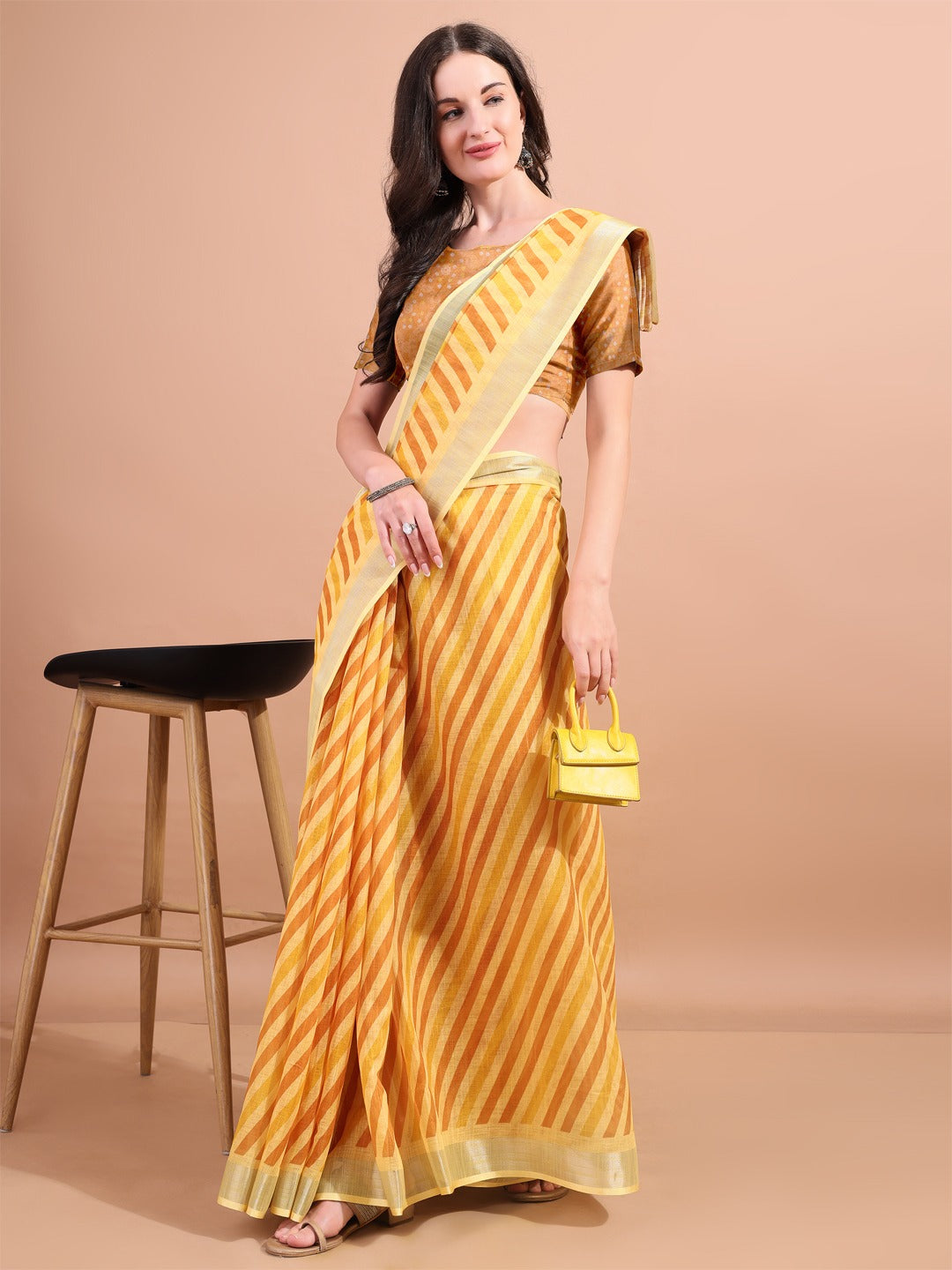 Floral Printed Zari Linen Saree