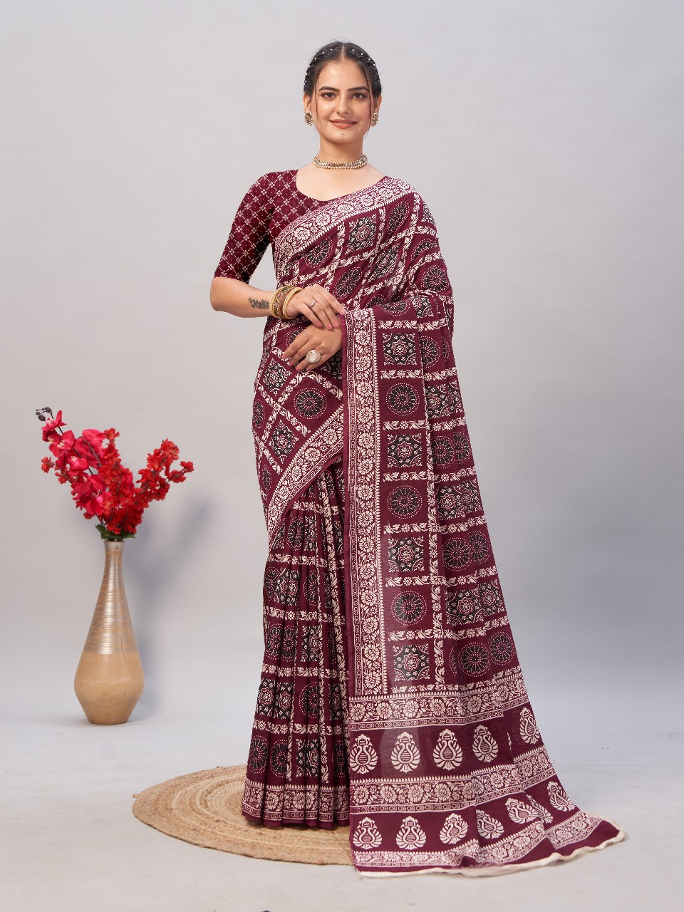 Womens Pure Mul Cotton Ajrakh Print Saree