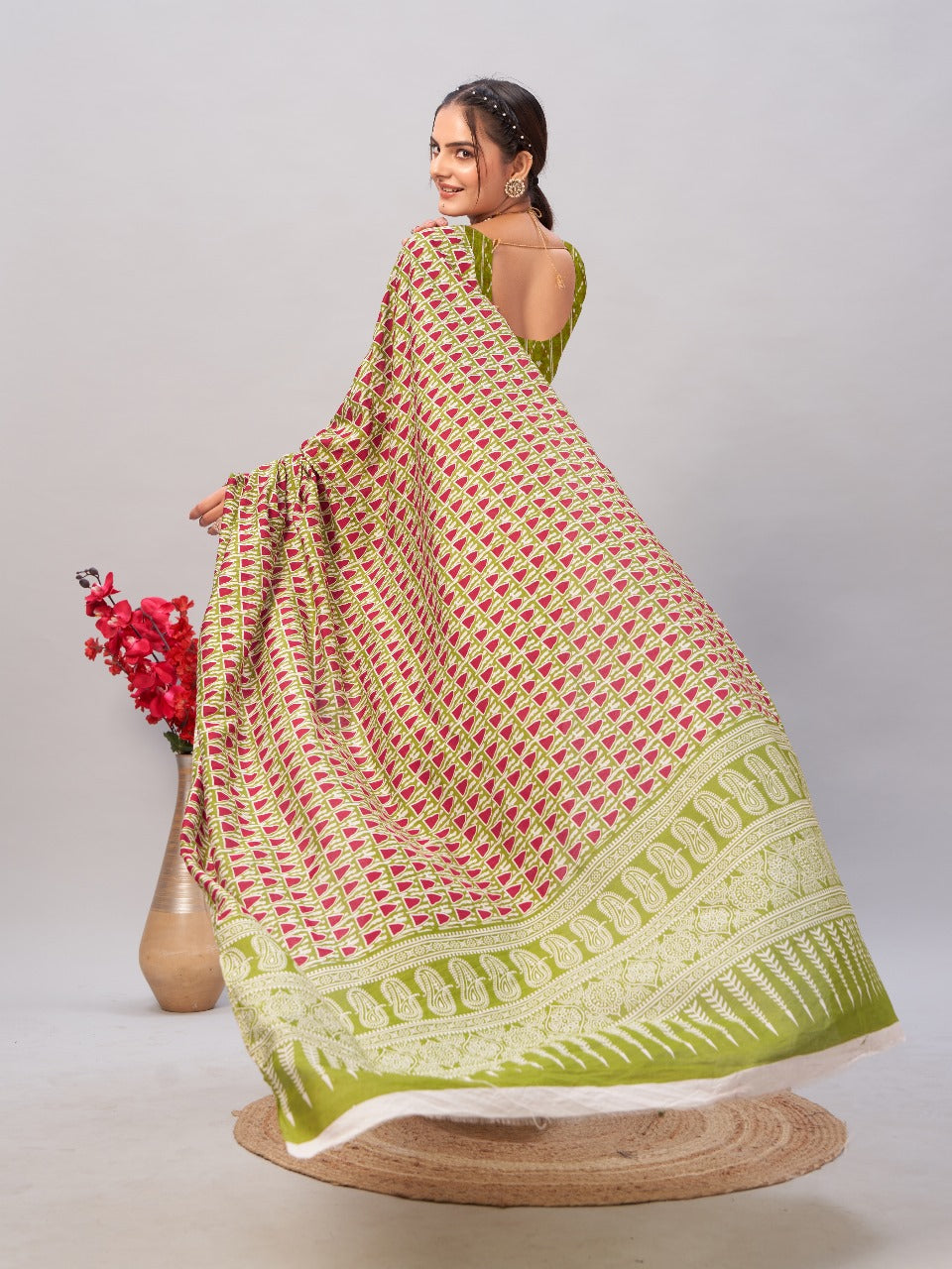 Womens Pure Mul Cotton Ajrakh Print Saree