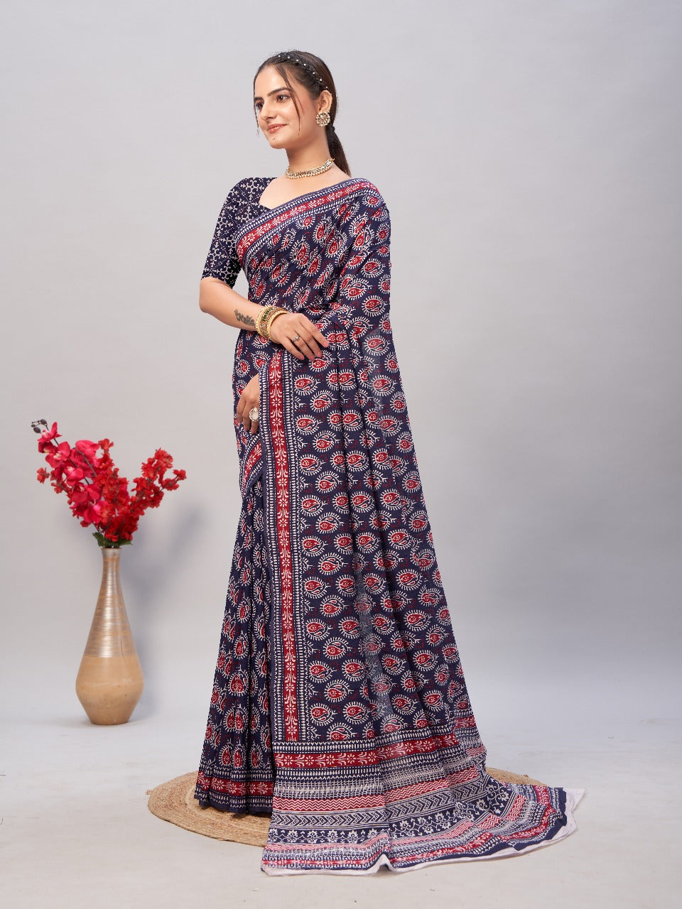 Womens Pure Mul Cotton Ajrakh Print Saree